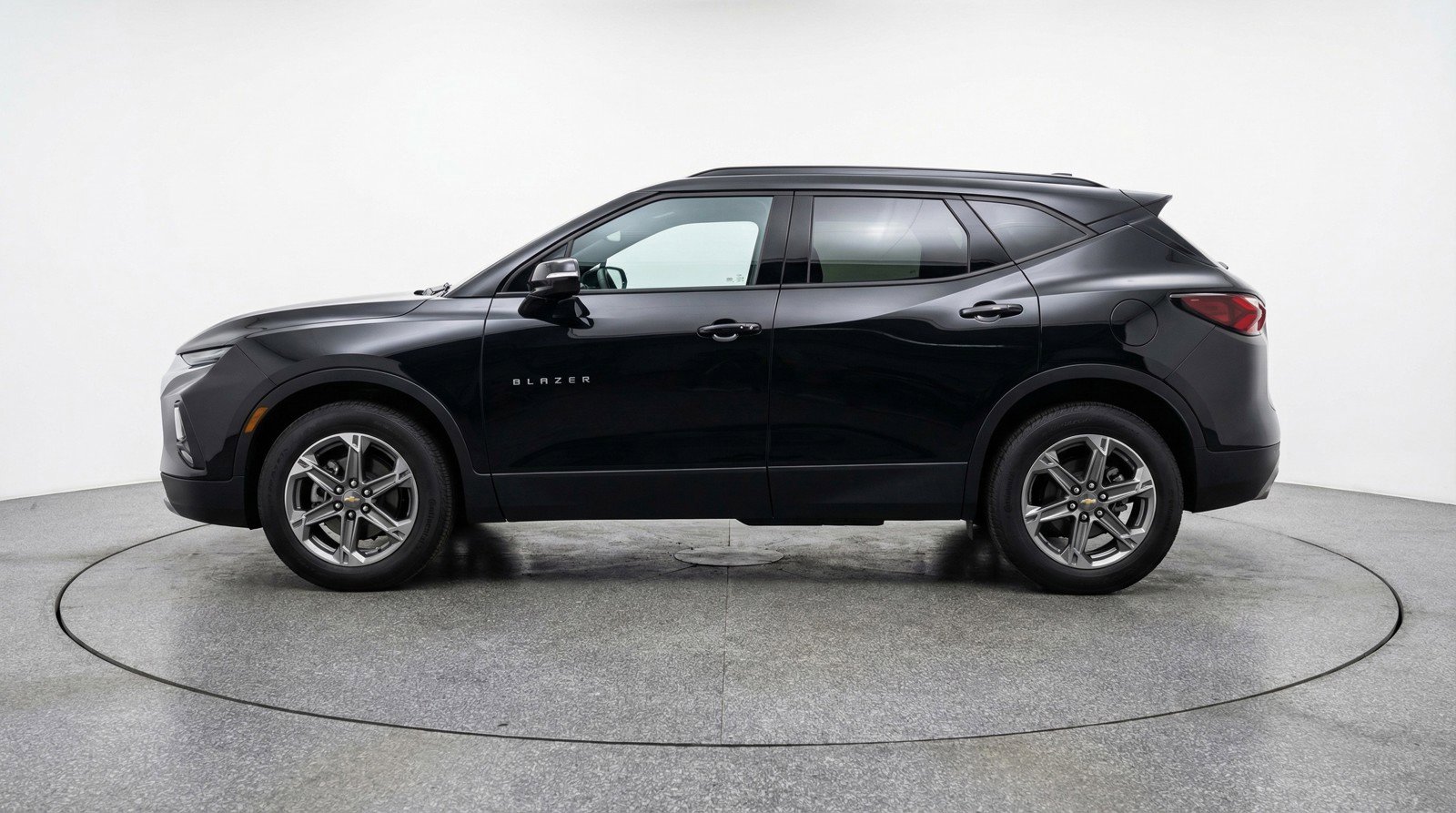 Used 2025 Chevrolet Blazer LT image 5