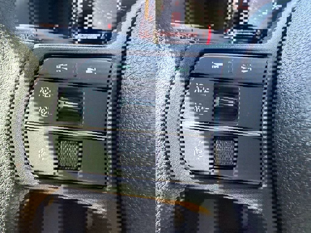 Used 2025 Honda Accord SE image 29