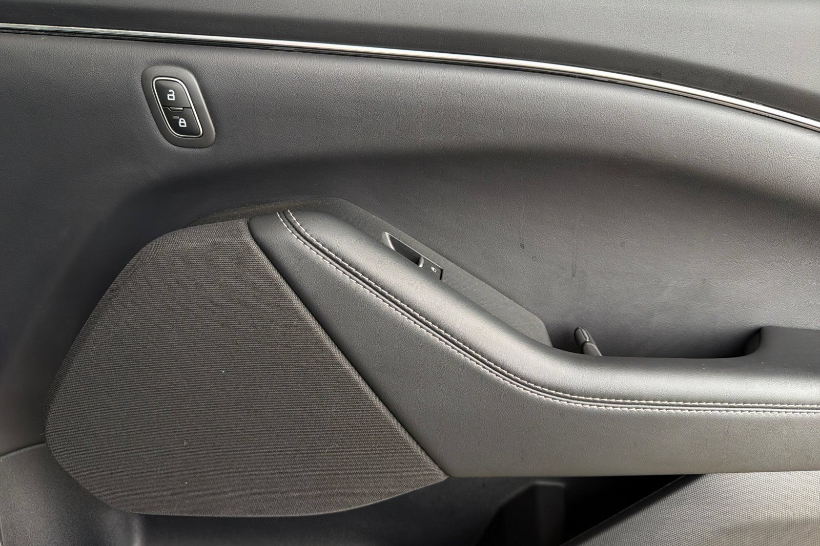 Used 2025 Ford Mustang Mach-E Select RWD image 19