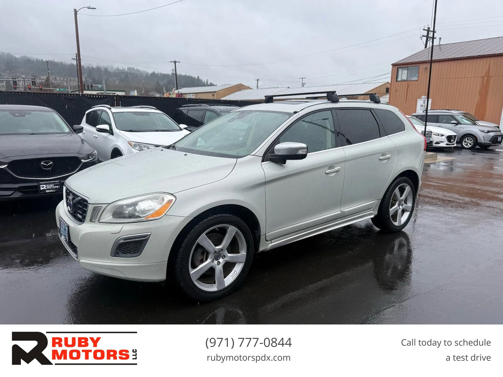 Used 2011 Volvo XC60 T6 R-Design w/ Convenience Pkg