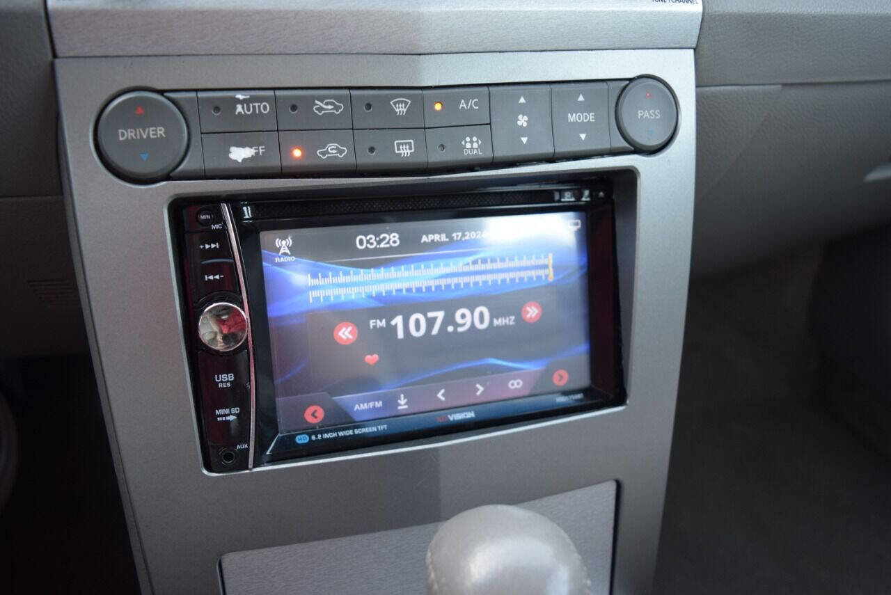 Used 2005 Nissan Maxima 3.5 SE image 22