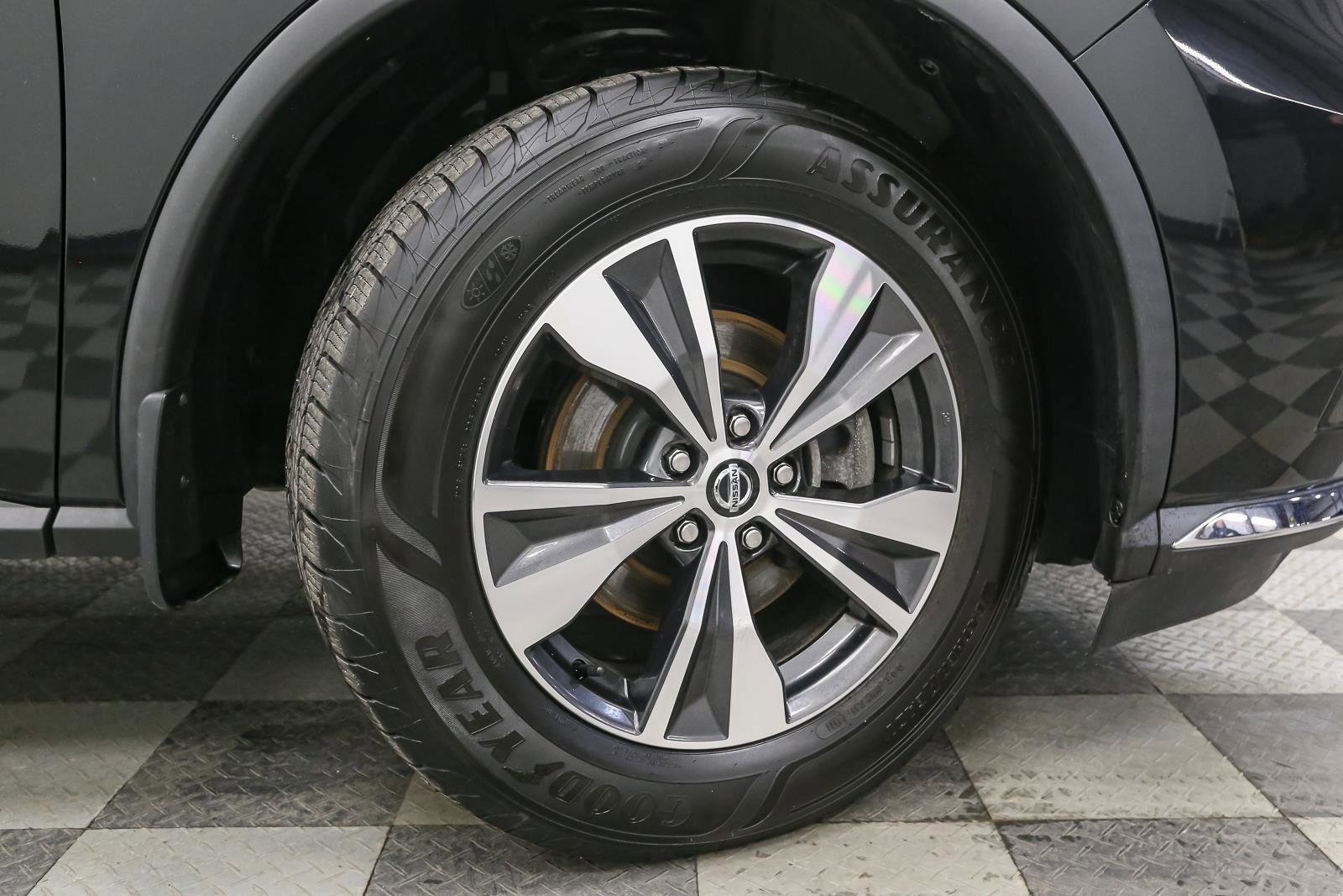 Used 2020 Nissan Murano SV image 16