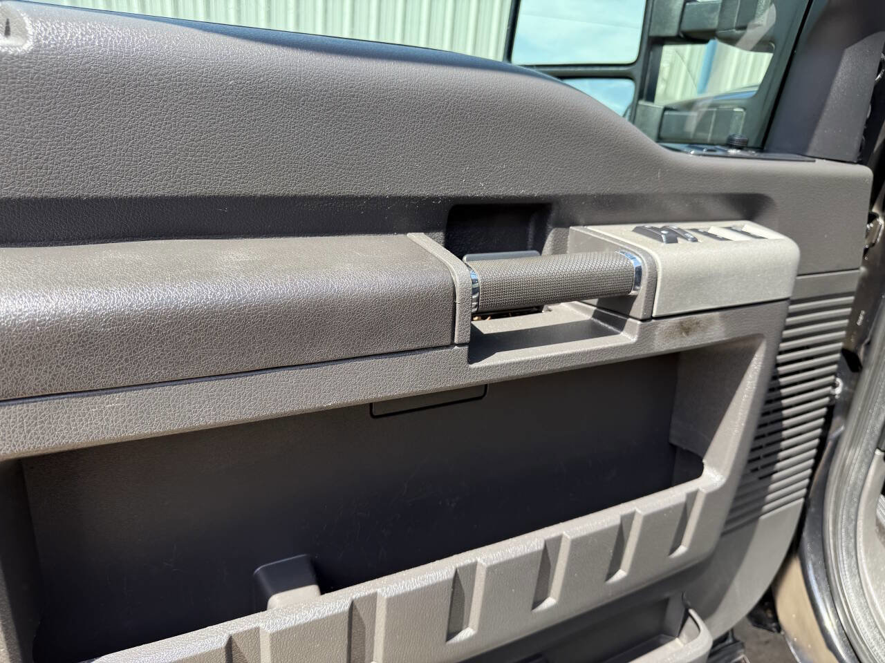 Used 2014 Ford F250 Lariat w/ Chrome Package image 14