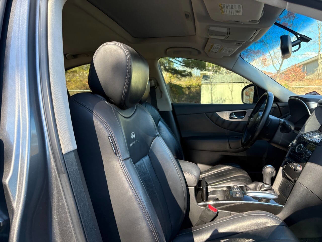 Used 2013 INFINITI FX37 AWD w/ Premium Pkg image 22