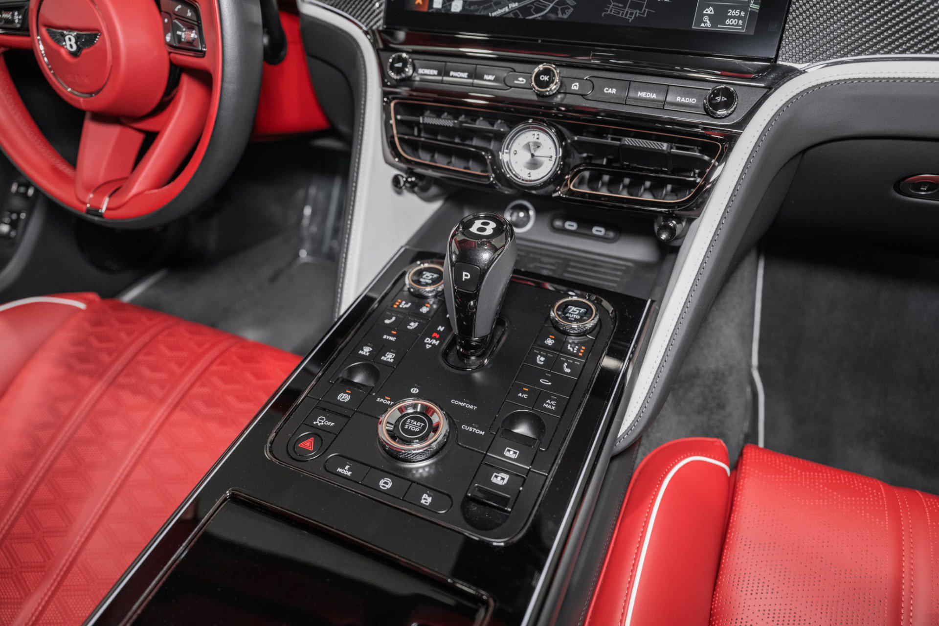 Used 2025 Bentley Flying Spur Plug-In Hybrid AWD/4WD image 49