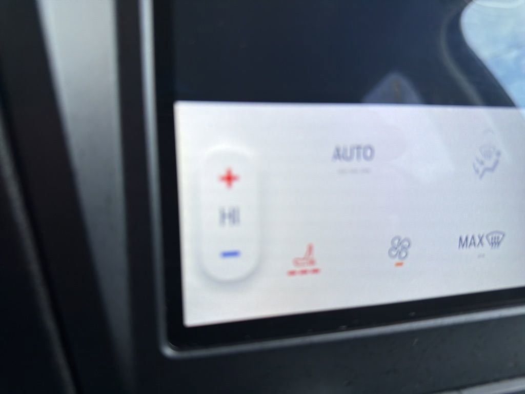 Used 2024 Ford Edge SEL image 20