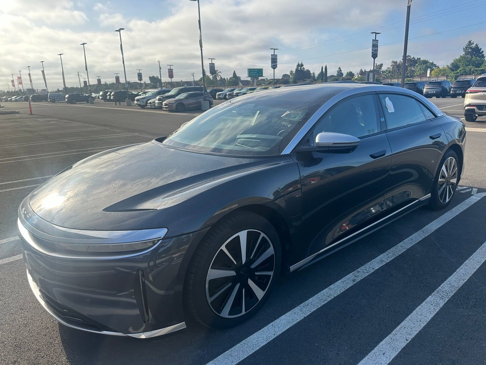 Used 2023 Lucid Air Grand Touring AWD/4WD image 2