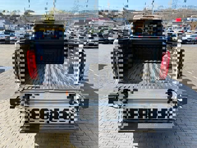 New 2026 GMC Sierra 1500 SLT w/ SLT Premium Plus Package image 10