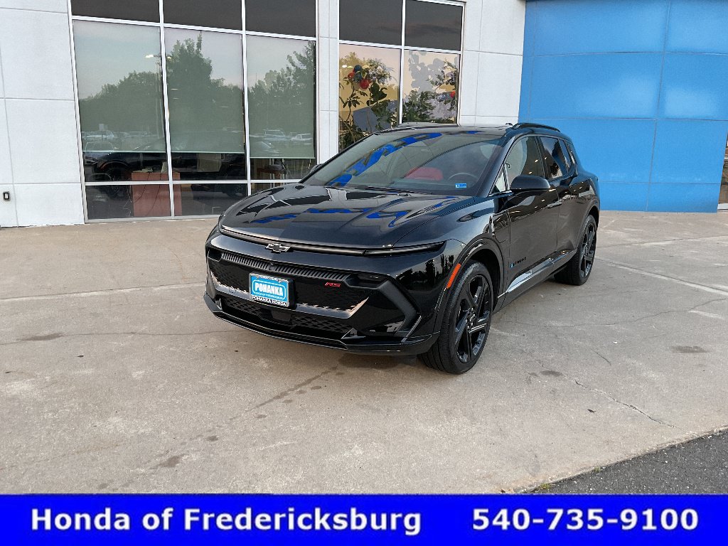 Used 2025 Chevrolet Equinox EV RS AWD/4WD image 2