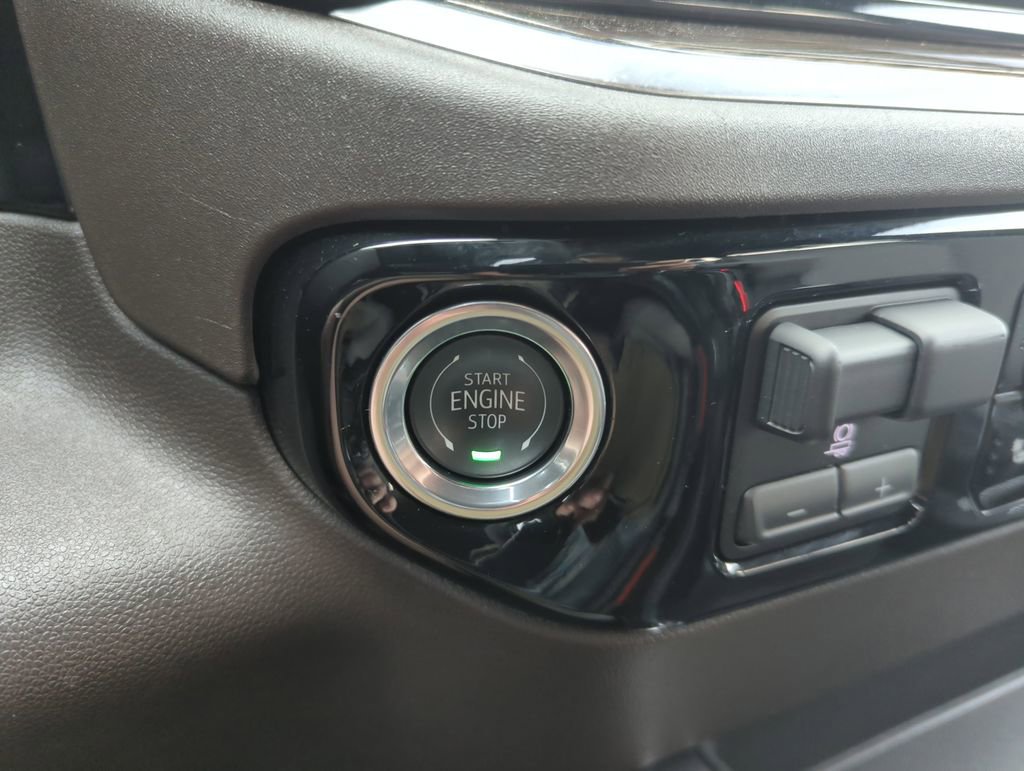 Used 2025 Chevrolet Silverado 1500 RST w/ Max Trailering Package image 26