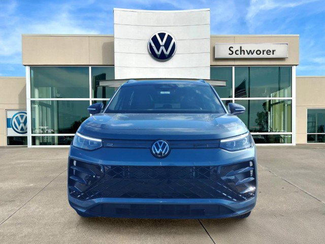 New 2026 Volkswagen Tiguan SE R-Line image 7