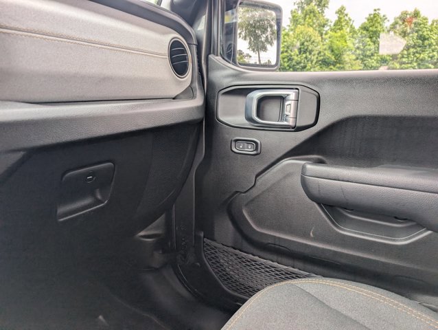 Used 2024 Jeep Gladiator Sport AWD/4WD image 29