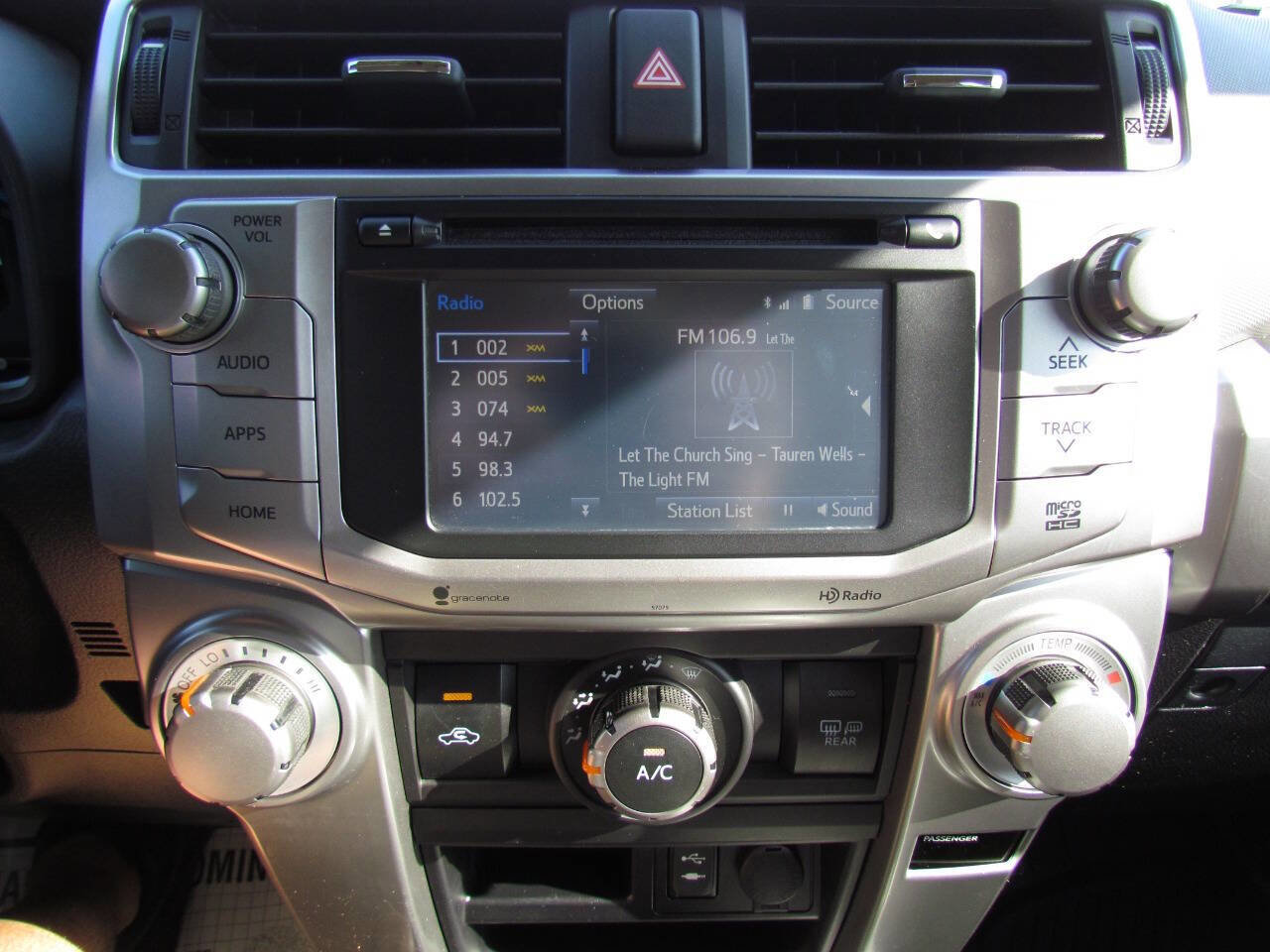 Used 2015 Toyota 4Runner SR5 image 21