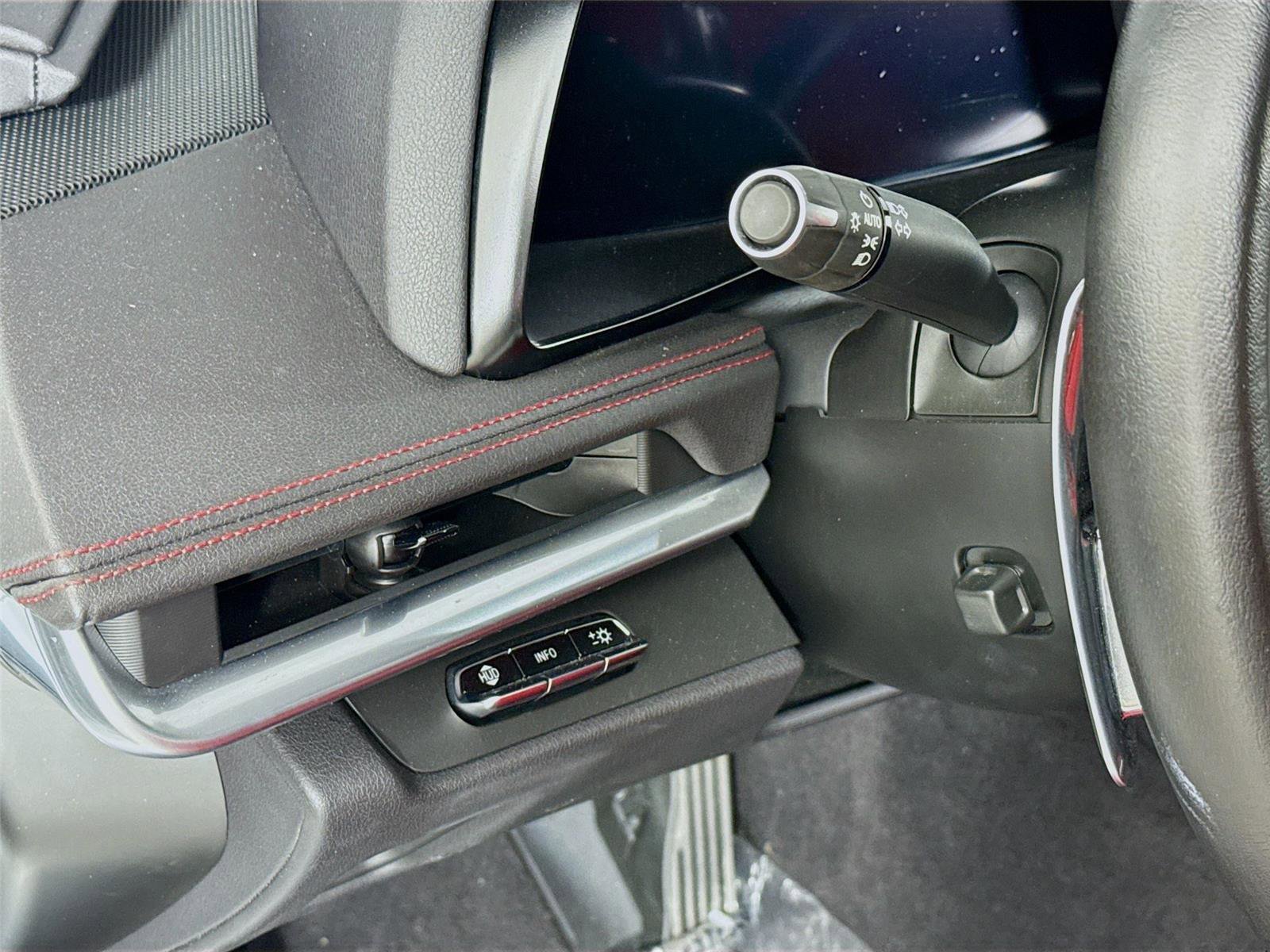 Used 2023 Chevrolet Corvette Z06 image 10