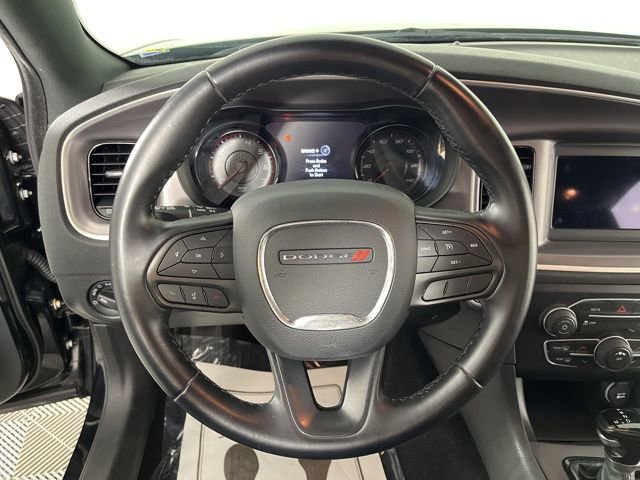 Used 2022 Dodge Charger SXT w/ Blacktop Package image 21