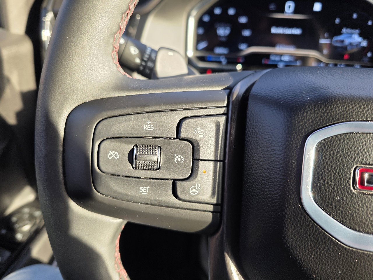 Used 2025 GMC Sierra 1500 AT4X image 22