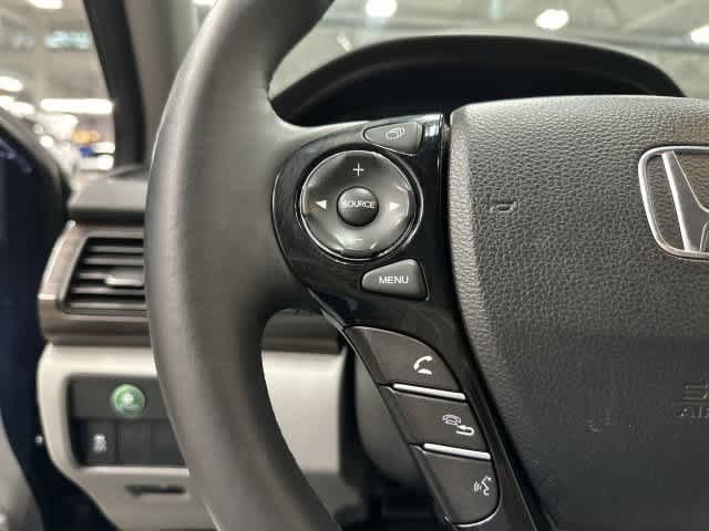 Used 2017 Honda Accord EX-L image 17