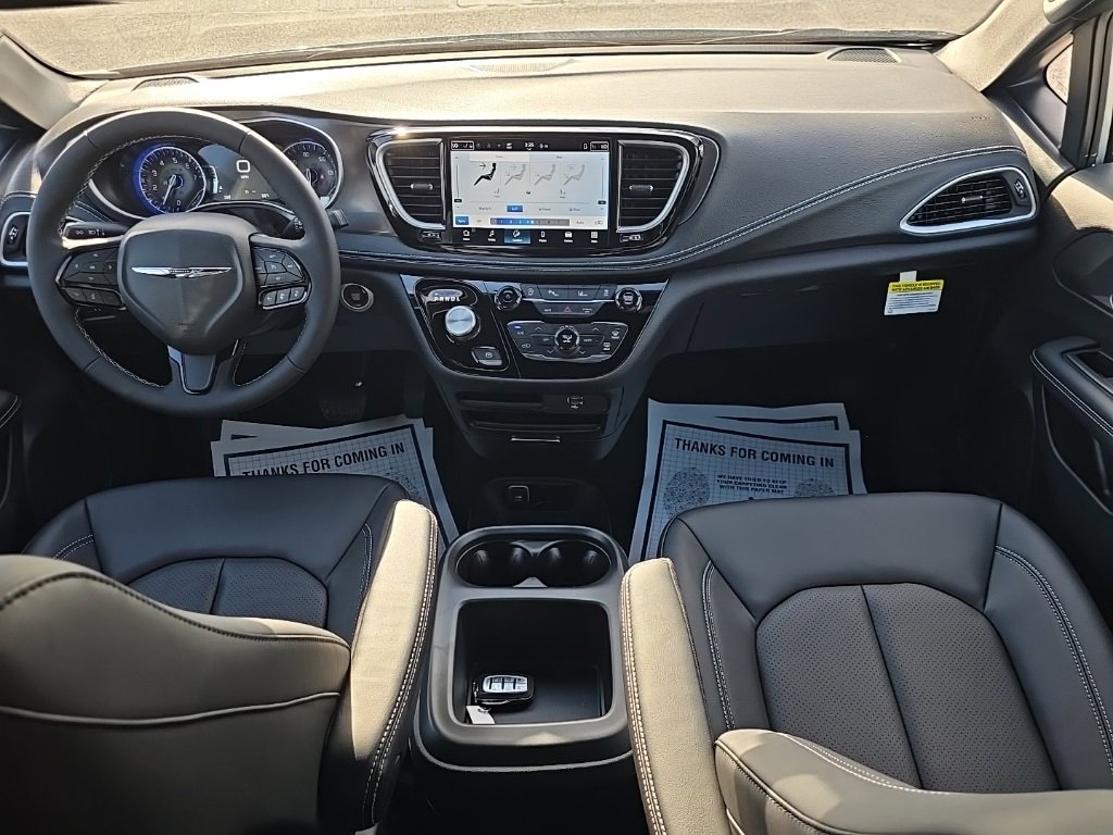 New 2026 Chrysler Pacifica Select image 25