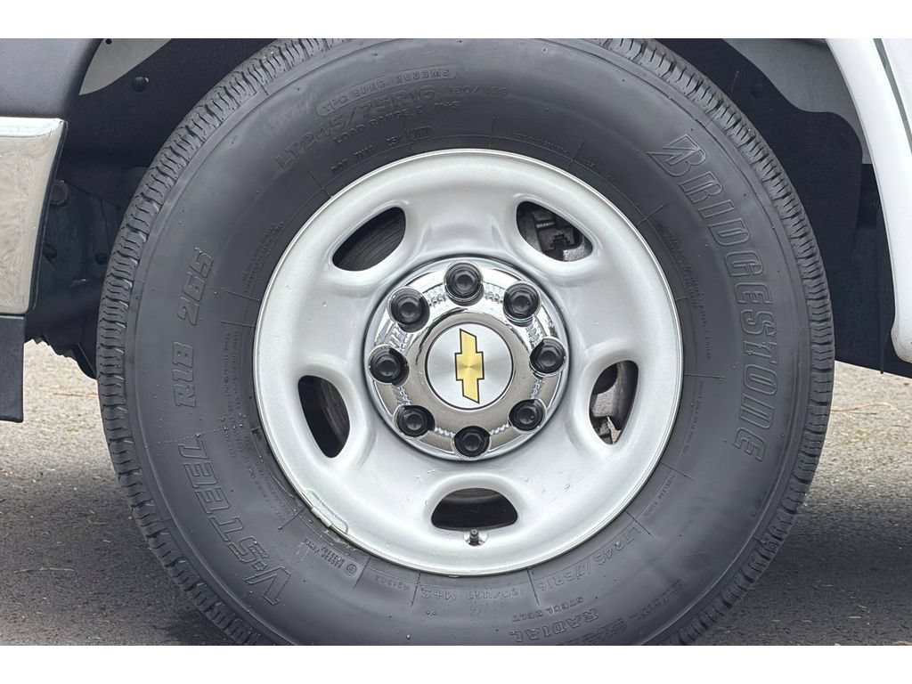 Used 2024 Chevrolet Express 3500 LT w/ LT Preferred Equipment Group RWD image 25