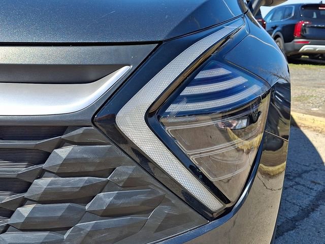 Certified 2024 Kia Sportage LX image 9