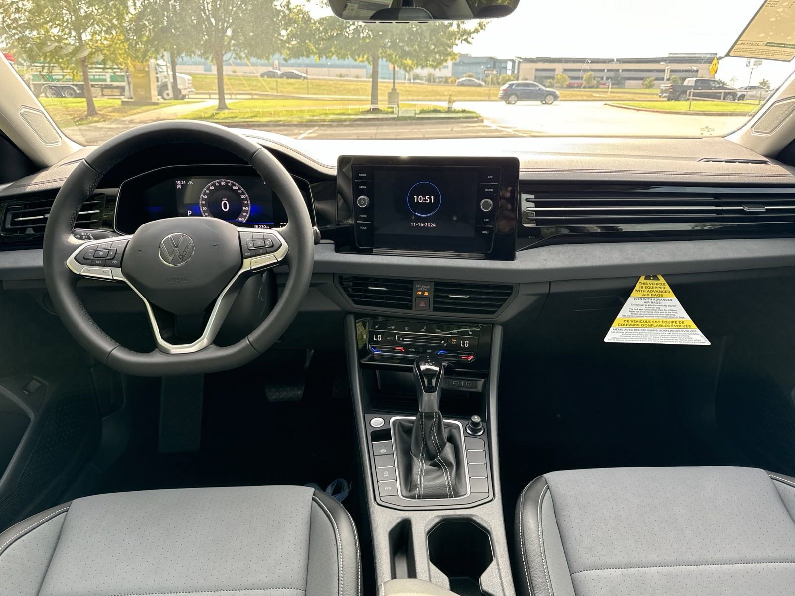 Used 2026 Volkswagen Jetta SE FWD image 48