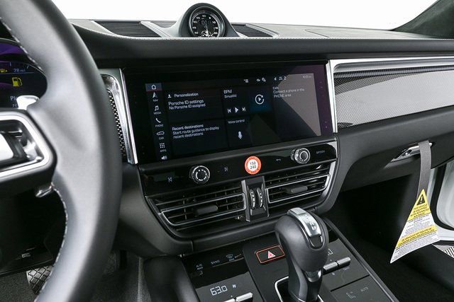 New 2026 Porsche Macan GTS image 17