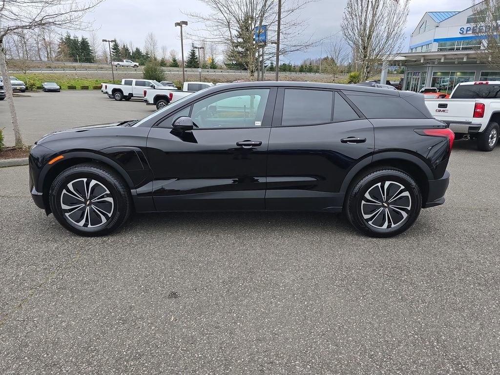 New 2025 Chevrolet Blazer EV LT image 3