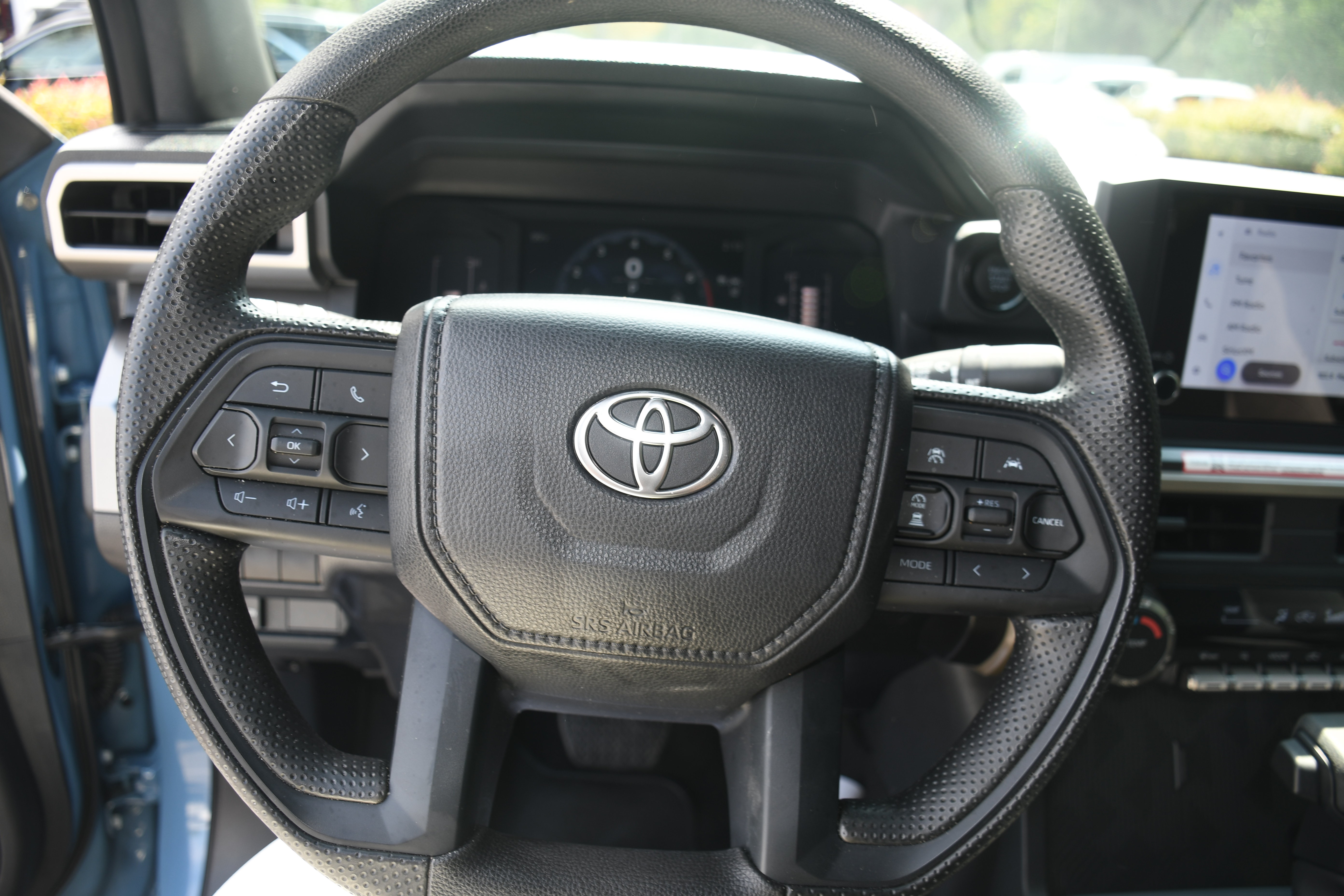 Certified 2026 Toyota Tacoma SR5 AWD/4WD image 12