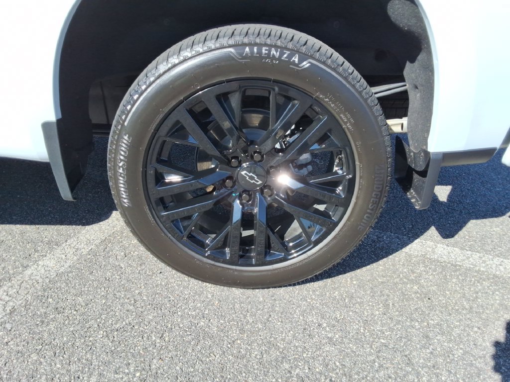 Certified 2026 Chevrolet Silverado 1500 High Country AWD/4WD image 14