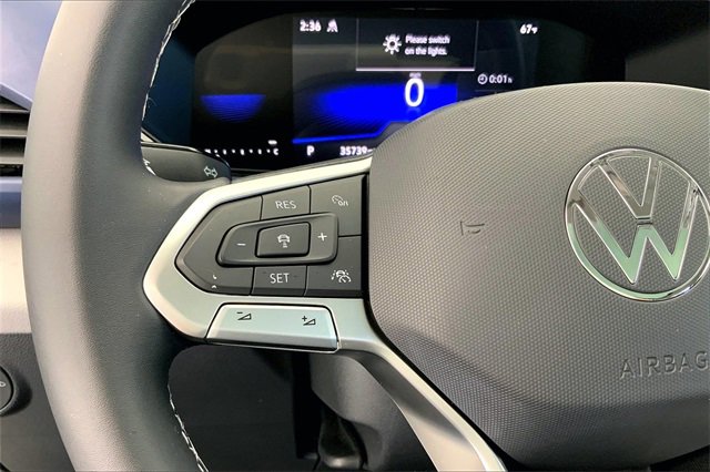 Certified 2023 Volkswagen Taos SE w/ Panoramic Sunroof Package image 18