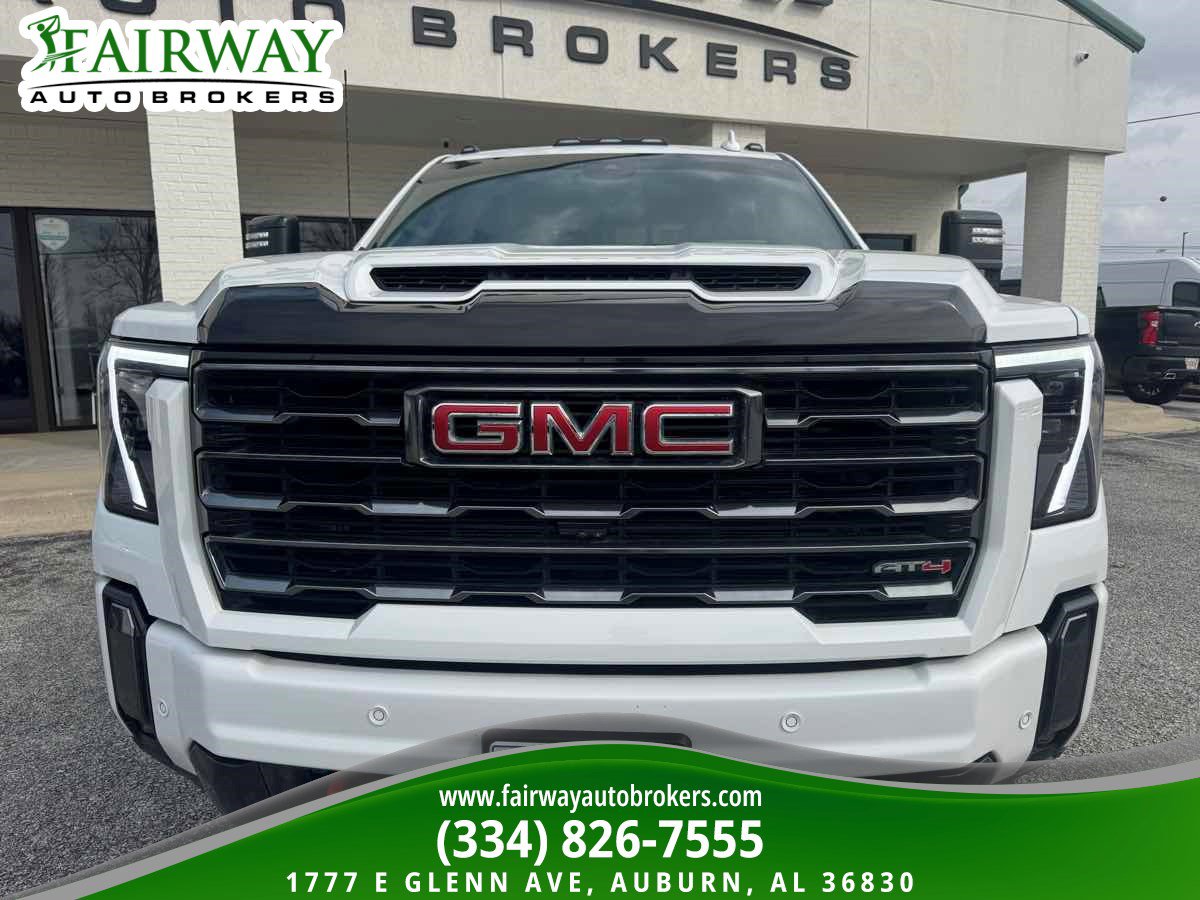 Used 2024 GMC Sierra 2500 AT4 w/ AT4 Premium Plus Package image 3