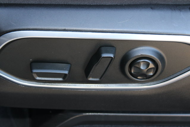 Used 2024 Jeep Wagoneer L Series II AWD/4WD image 44