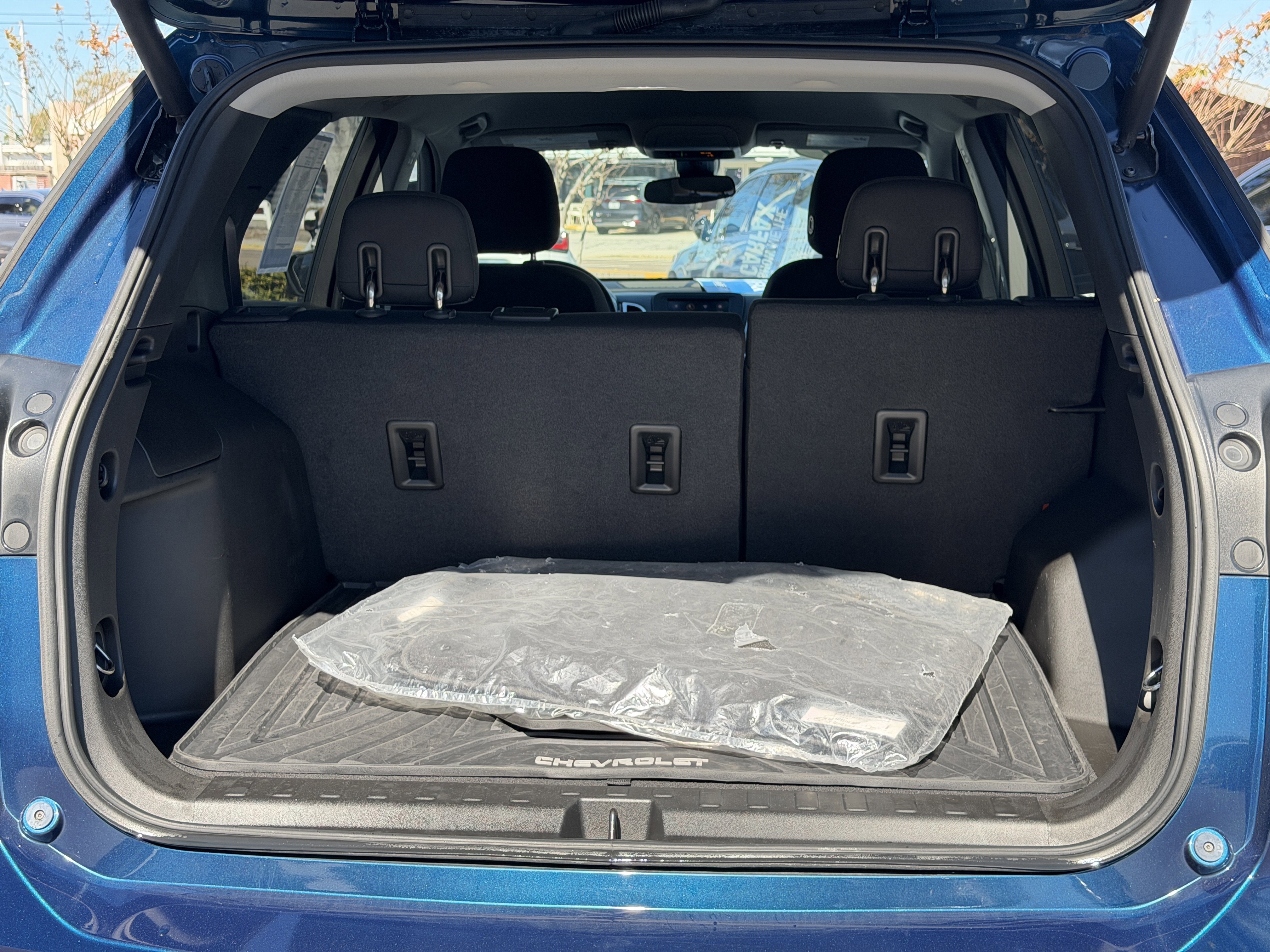 Used 2020 Chevrolet Equinox LT image 10