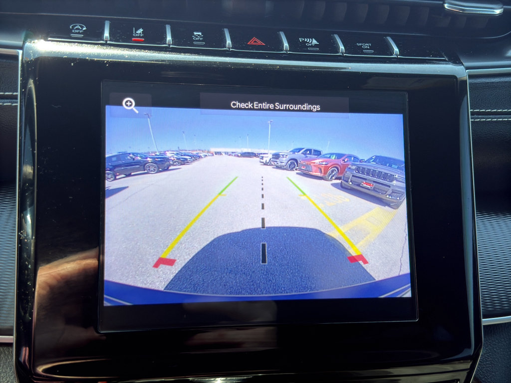 Used 2024 Jeep Grand Cherokee Altitude AWD/4WD image 18