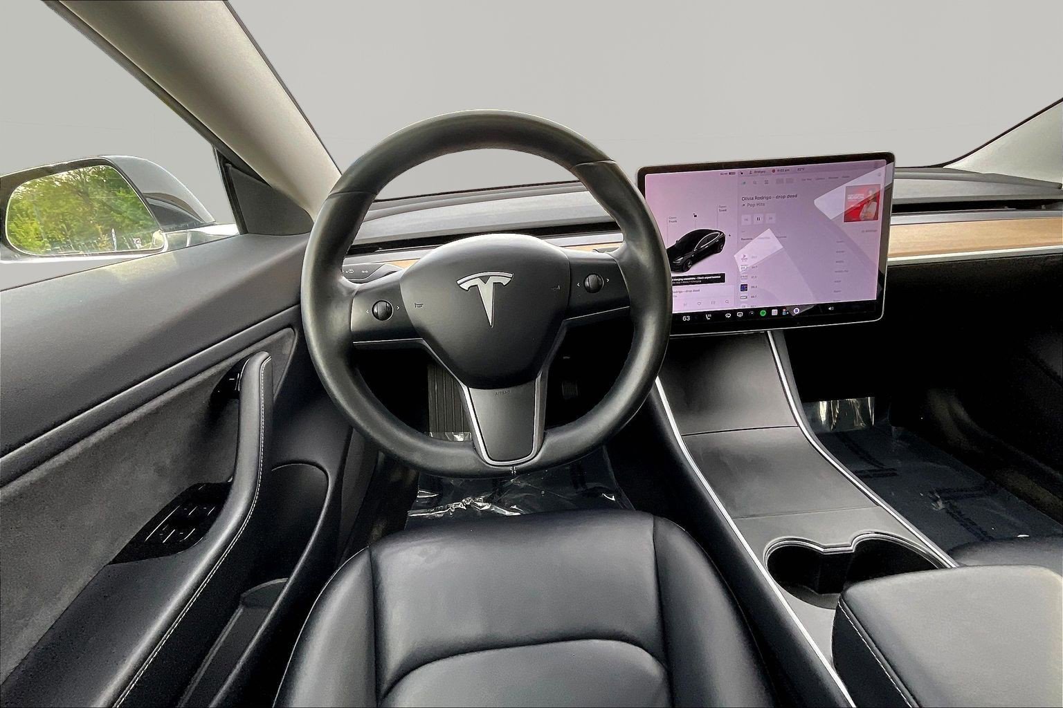 Used 2018 Tesla Model 3 Long Range RWD image 8