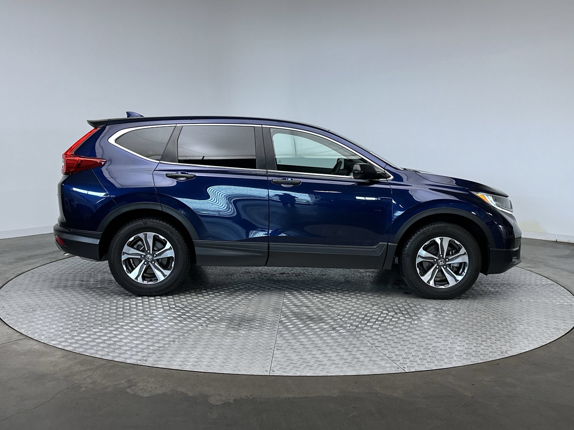 Used 2018 Honda CR-V LX image 10