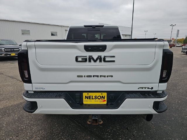 Used 2021 GMC Sierra 2500 AT4 w/ AT4 Premium Plus Package AWD/4WD image 4