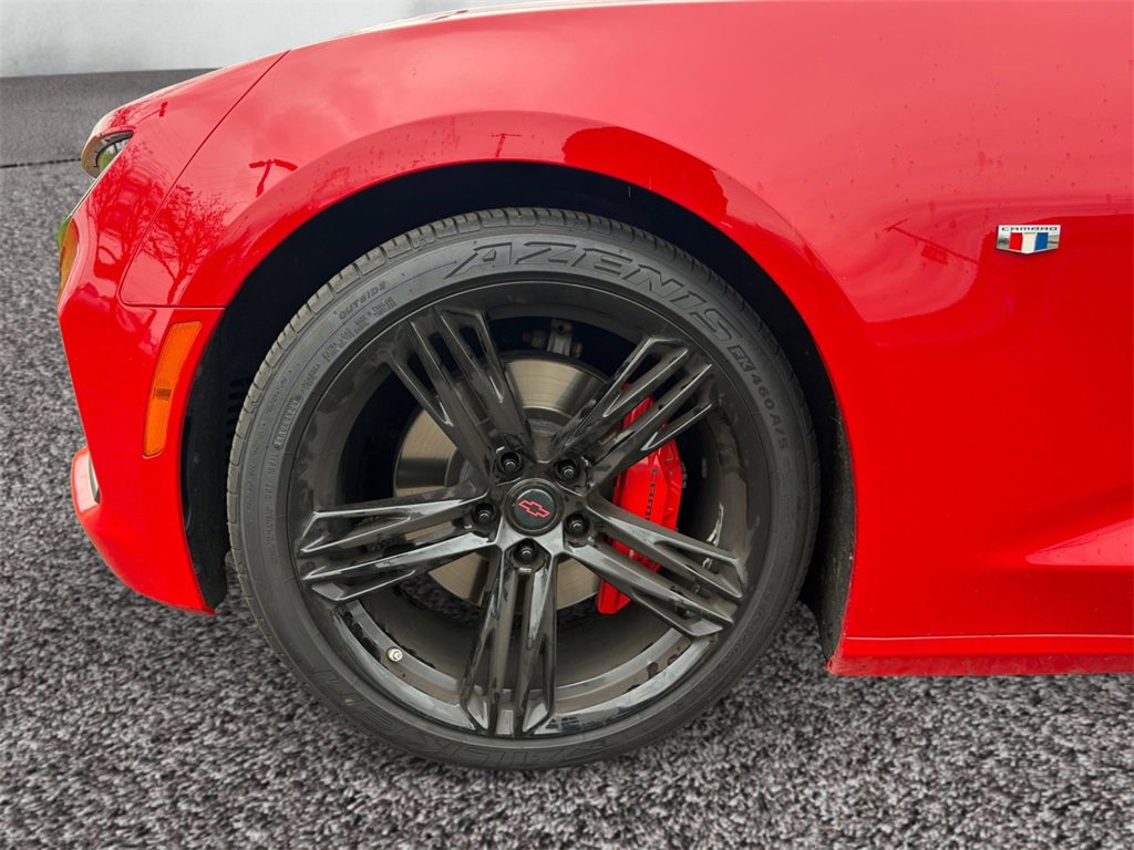 Used 2019 Chevrolet Camaro SS image 10