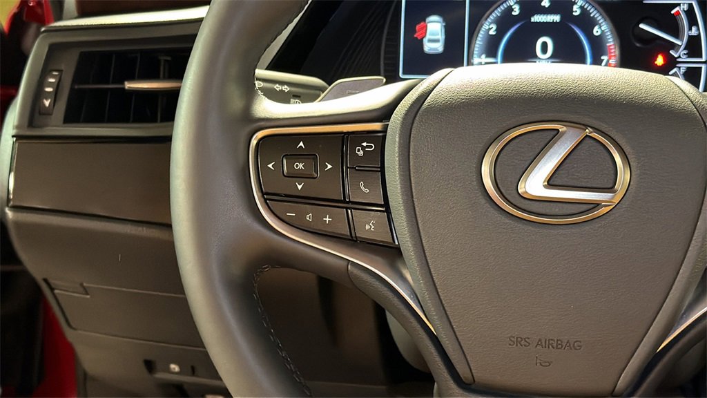 Certified 2024 Lexus ES 350 w/ Premium Package image 20