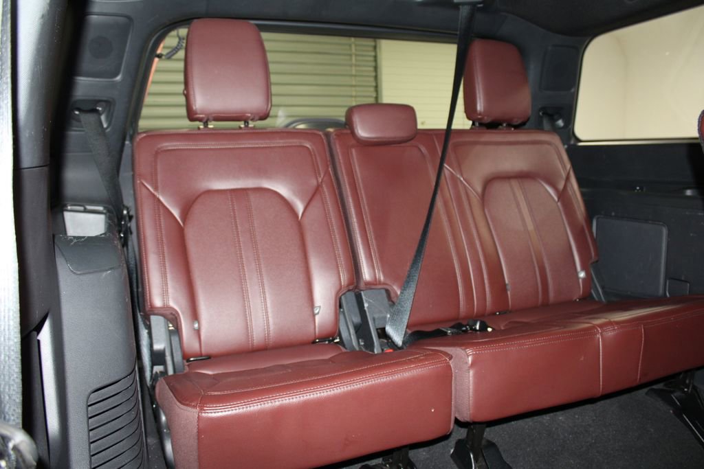 Used 2024 Ford Expedition Limited image 37