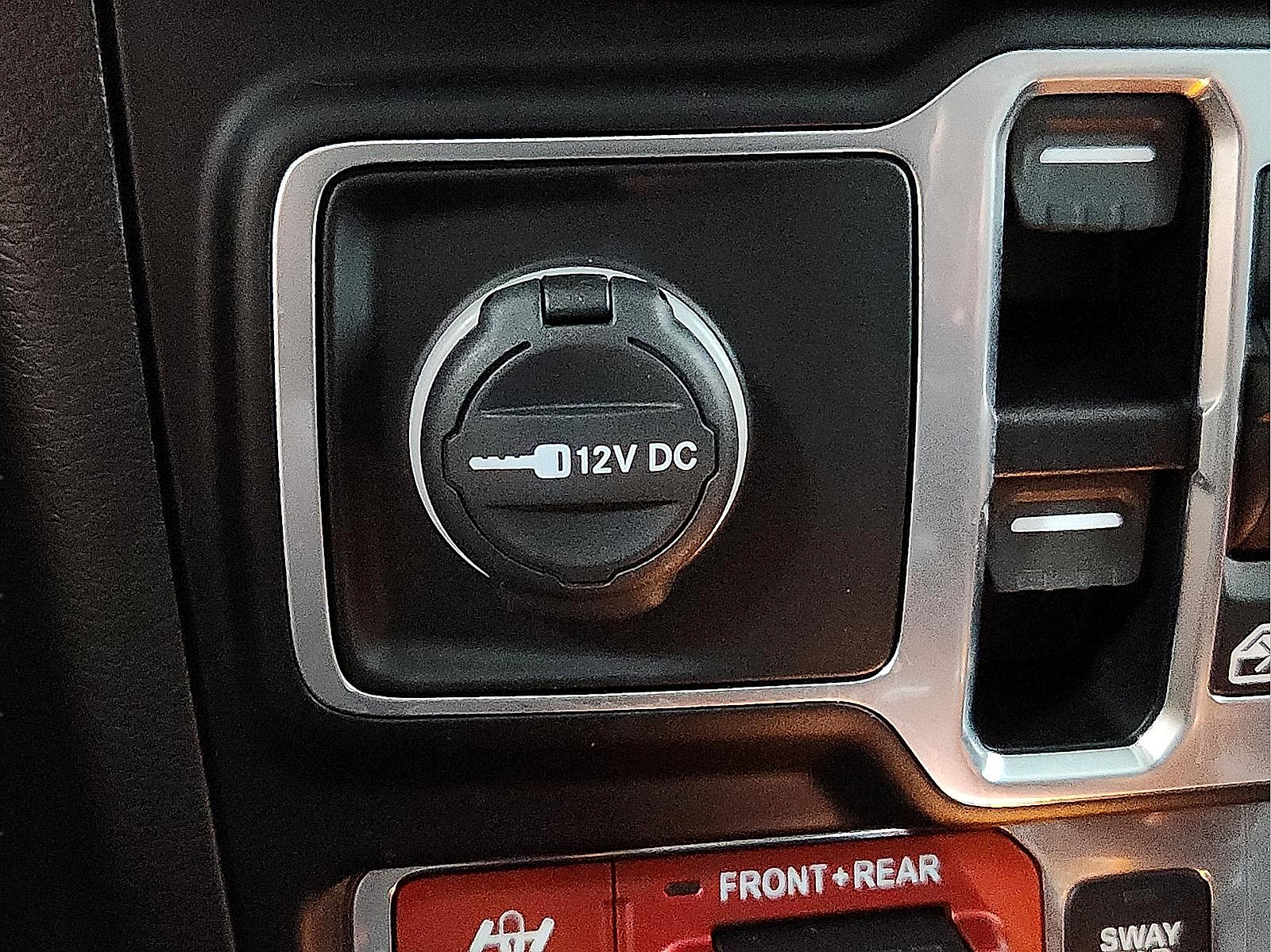 Used 2020 Jeep Wrangler Unlimited Rubicon w/ Dual Top Group image 15