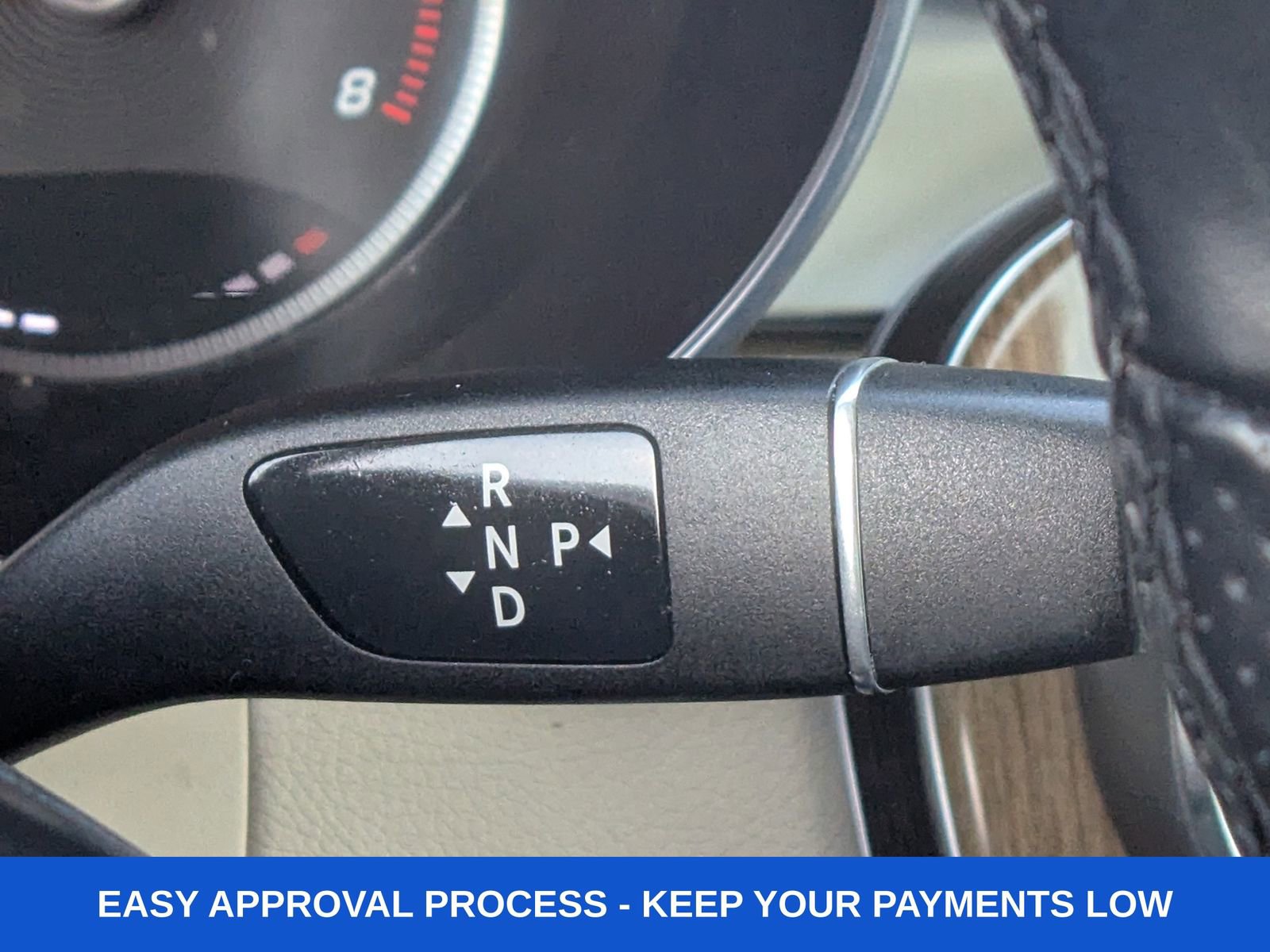 Used 2019 Mercedes-Benz GLC 300 4MATIC w/ Premium Package image 37