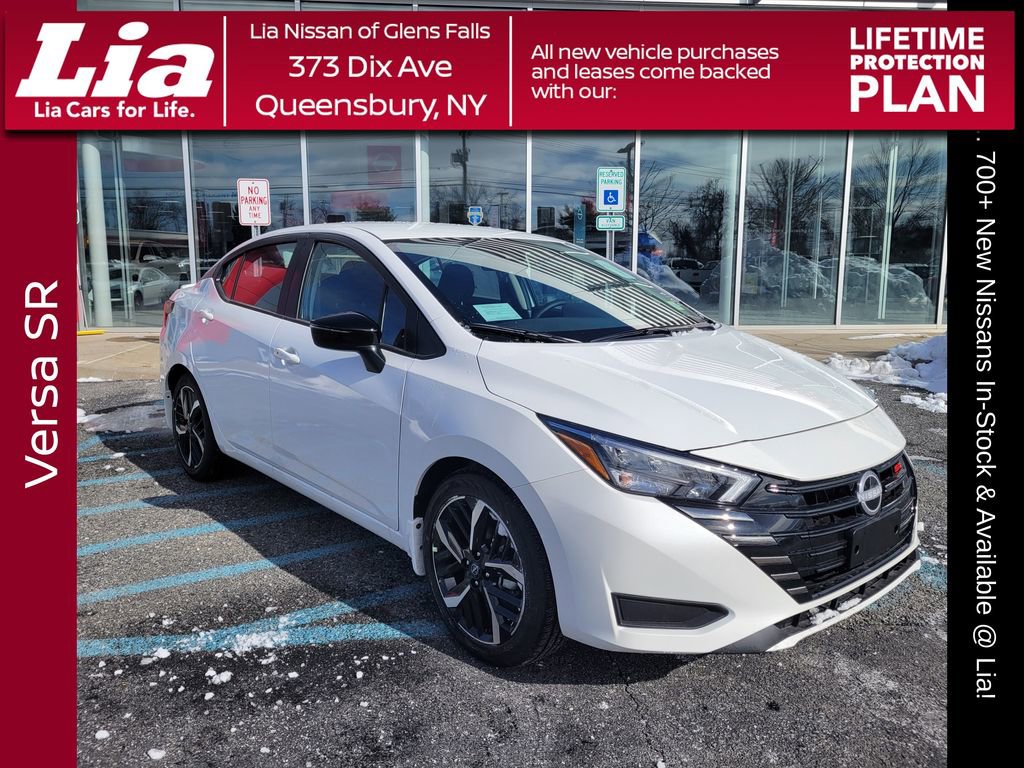 New 2025 Nissan Versa SR w/ Trunk Package