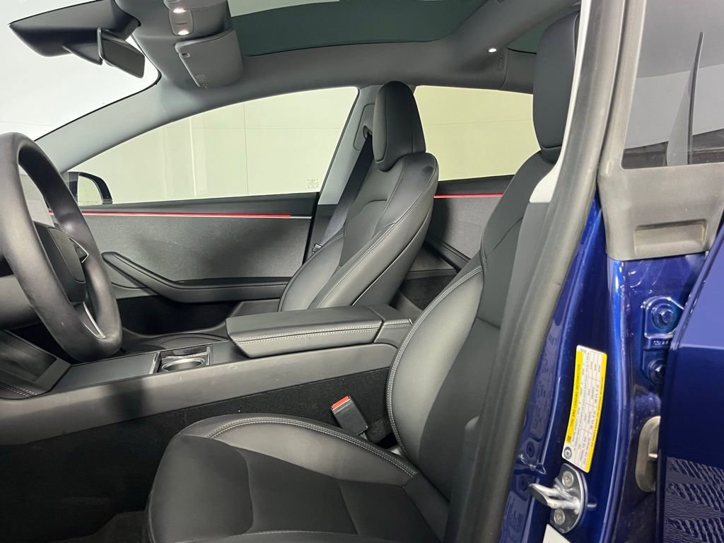 Used 2025 Tesla Model 3 Long Range image 19