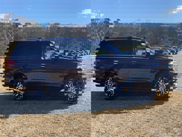 Certified 2024 Ford Expedition Limited image 37