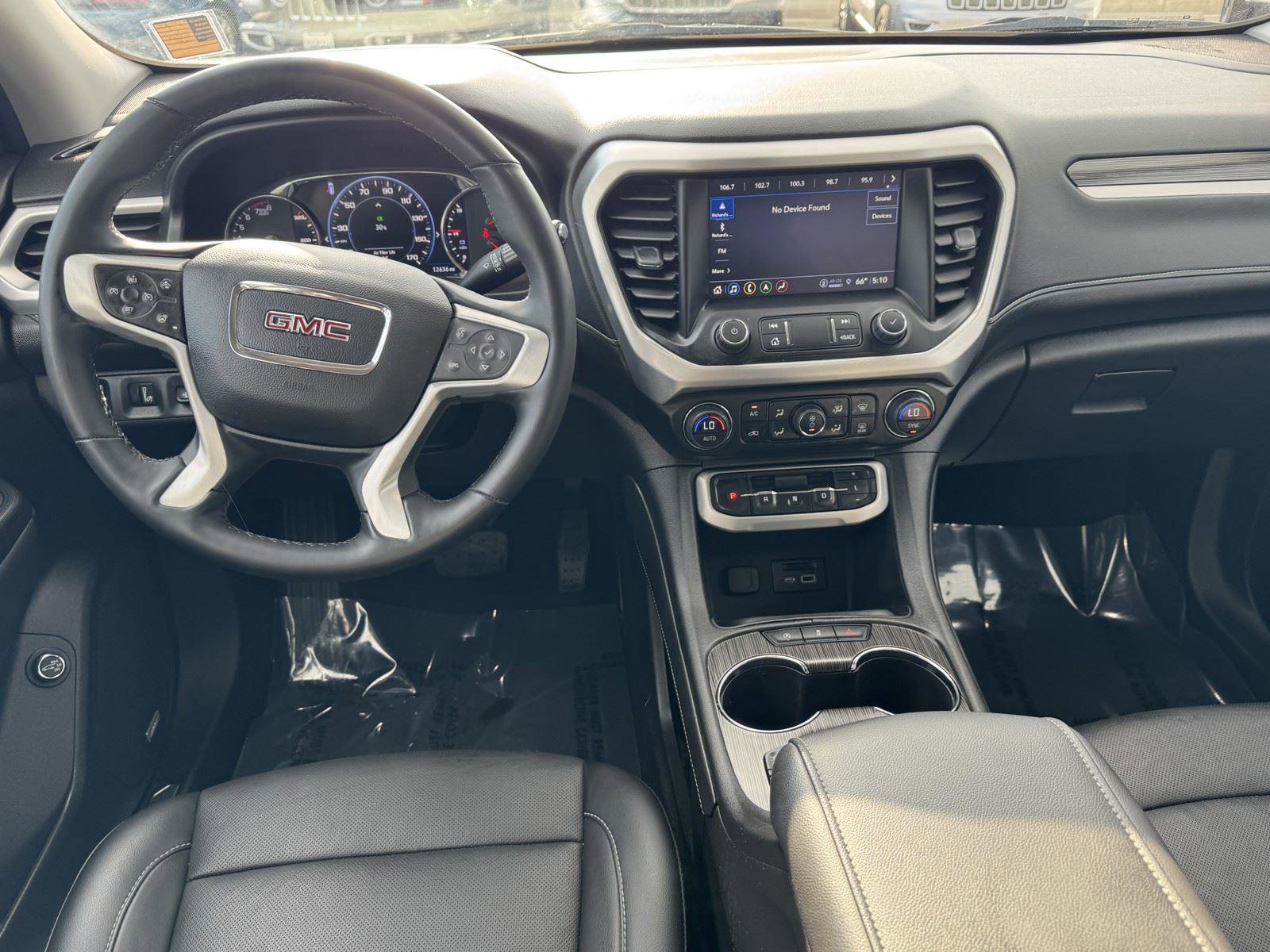 Used 2023 GMC Acadia SLT w/ Elevation Edition image 13