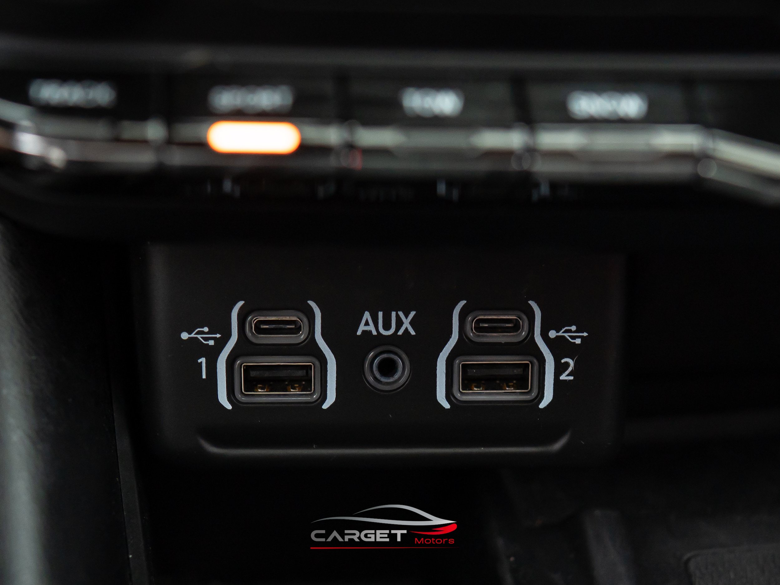 Used 2021 Dodge Durango R/T w/ Tow 'N Go Package AWD/4WD image 38