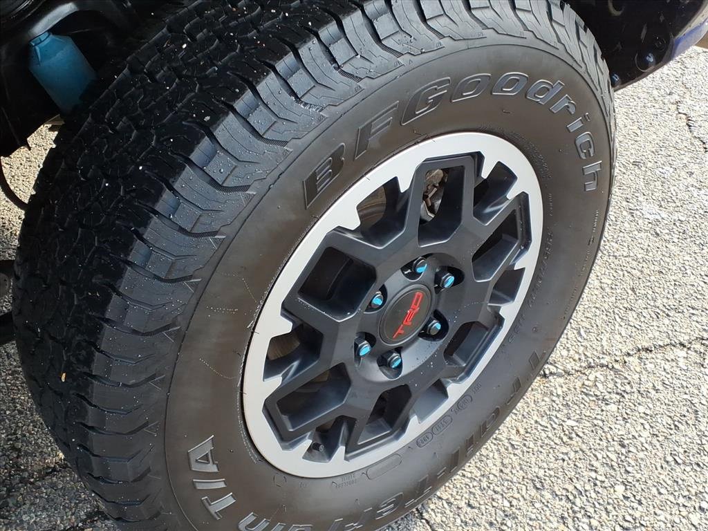 Used 2024 Toyota Tacoma TRD Off-Road image 21