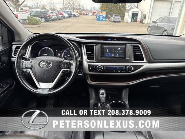 Used 2018 Toyota Highlander XLE image 15