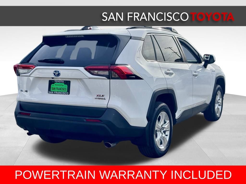 Used 2021 Toyota RAV4 XLE w/ Convenience Package image 2